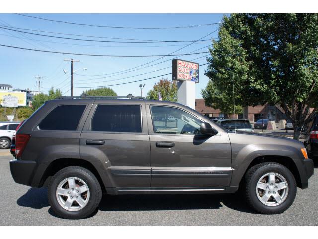 2005 Jeep Grand Cherokee LS
