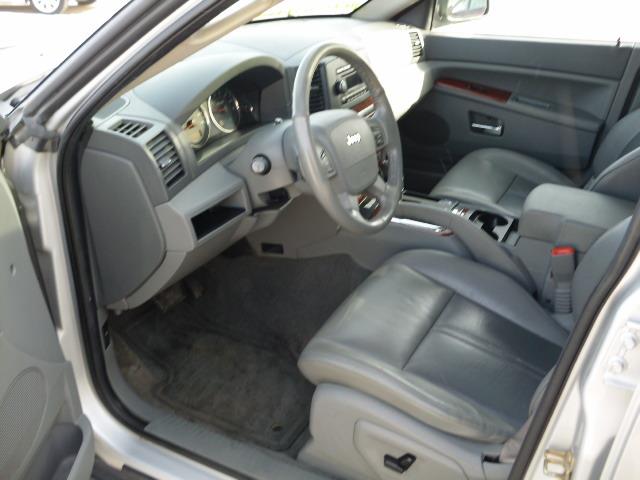 2005 Jeep Grand Cherokee SLT 25