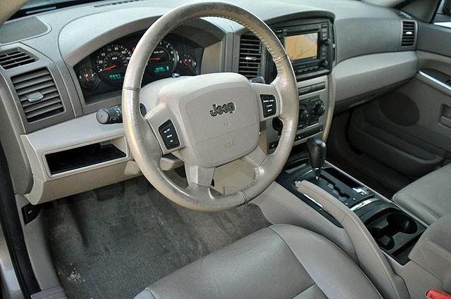 2005 Jeep Grand Cherokee LS