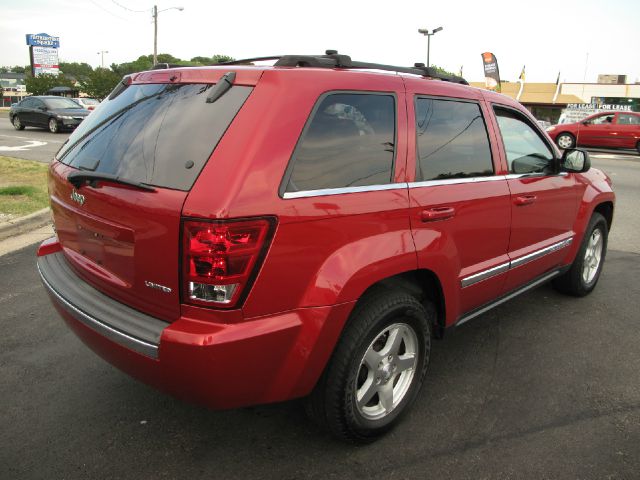 2005 Jeep Grand Cherokee Super