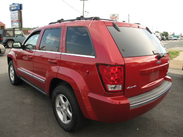 2005 Jeep Grand Cherokee Super