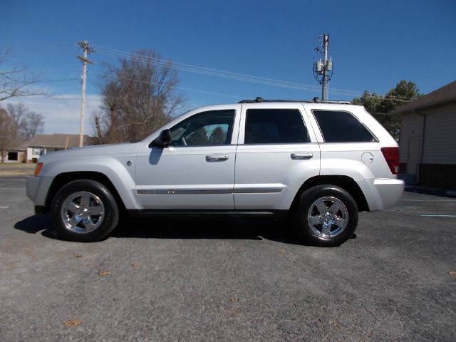 2005 Jeep Grand Cherokee Super