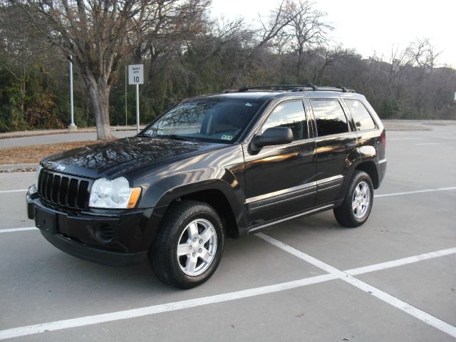 2005 Jeep Grand Cherokee Sedan 4dr