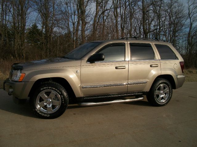 2005 Jeep Grand Cherokee Super