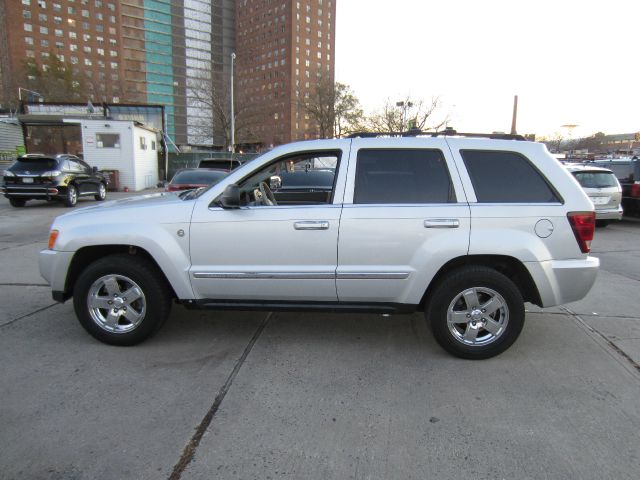 2005 Jeep Grand Cherokee Super