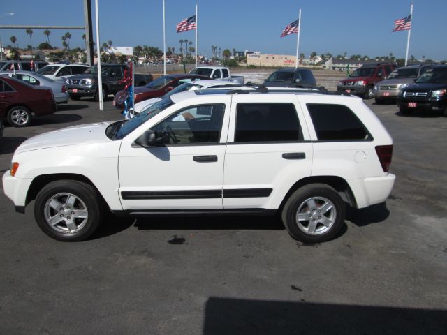 2005 Jeep Grand Cherokee Sedan 4dr