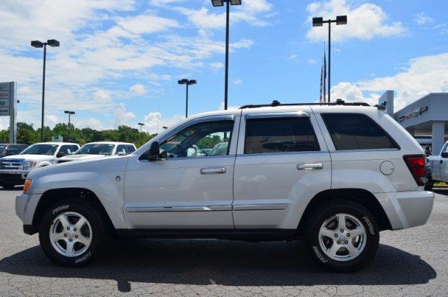 2005 Jeep Grand Cherokee SLT 25