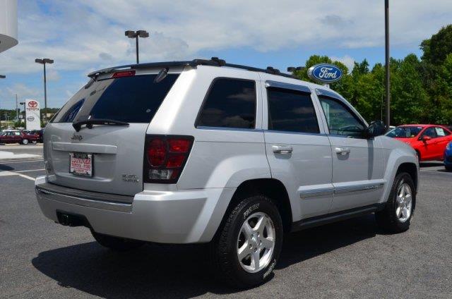 2005 Jeep Grand Cherokee SLT 25