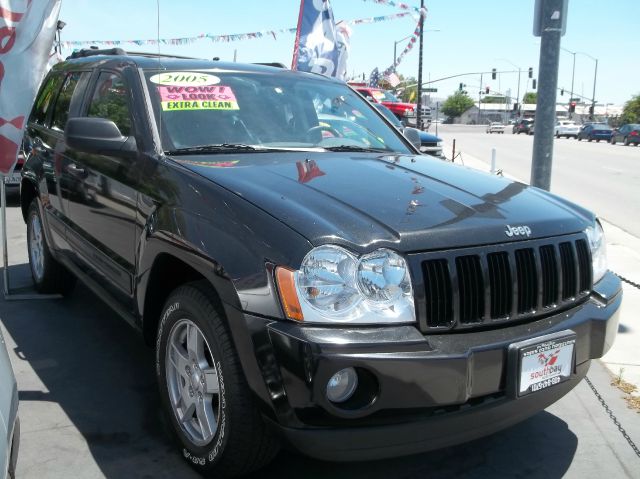 2005 Jeep Grand Cherokee Sedan 4dr