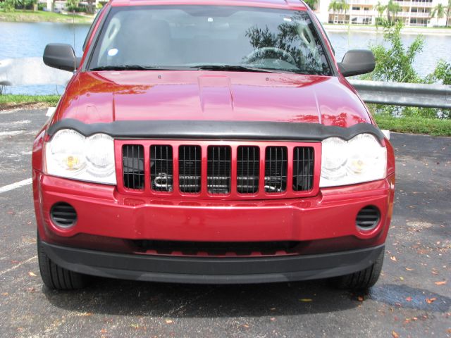 2006 Jeep Grand Cherokee Sedan 4dr