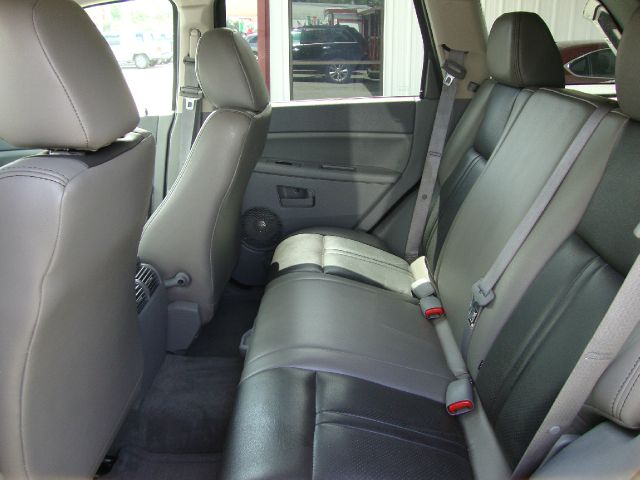 2006 Jeep Grand Cherokee Sedan 4dr