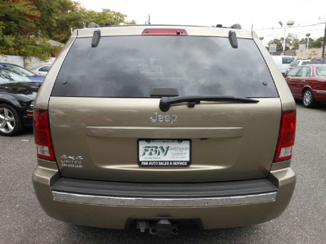 2006 Jeep Grand Cherokee Super