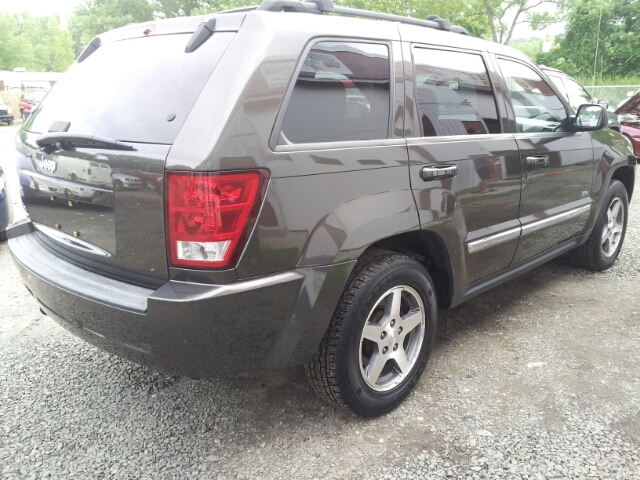 2006 Jeep Grand Cherokee Unknown