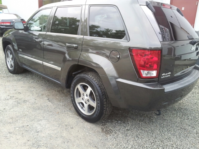 2006 Jeep Grand Cherokee Unknown