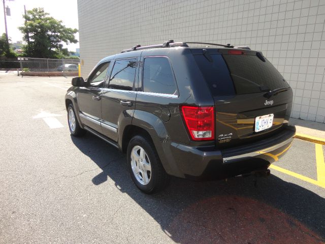 2006 Jeep Grand Cherokee Super