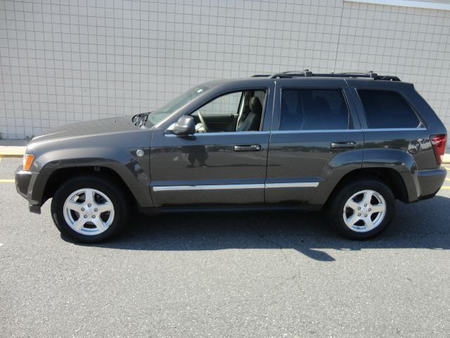 2006 Jeep Grand Cherokee Super