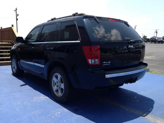 2006 Jeep Grand Cherokee SLT 25