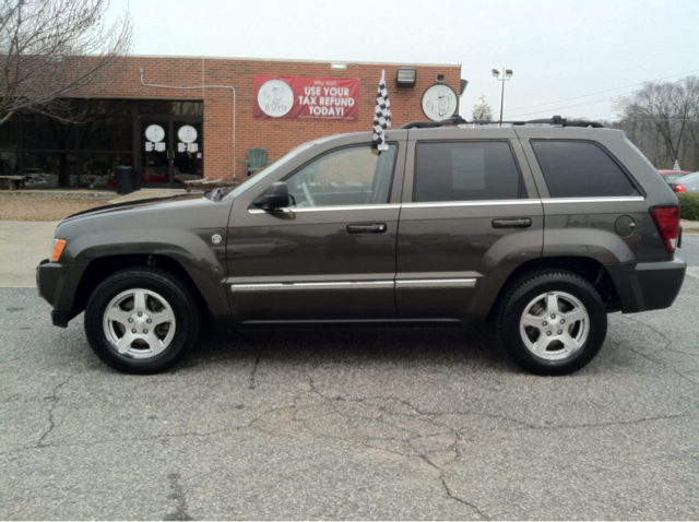 2006 Jeep Grand Cherokee Super