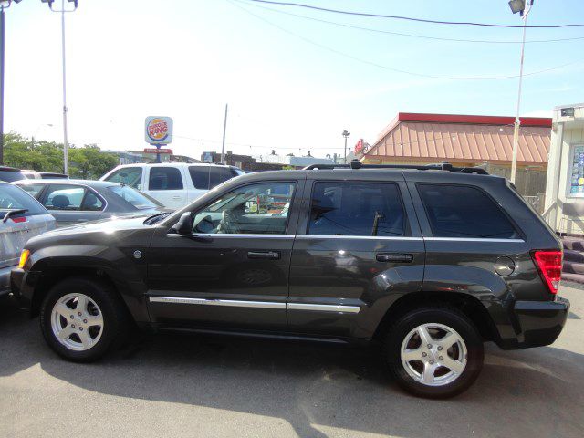 2006 Jeep Grand Cherokee FWD SLT