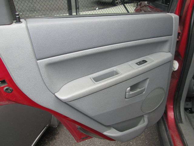 2006 Jeep Grand Cherokee Base W/nav.sys