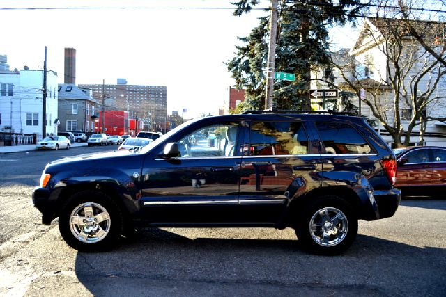 2006 Jeep Grand Cherokee Super