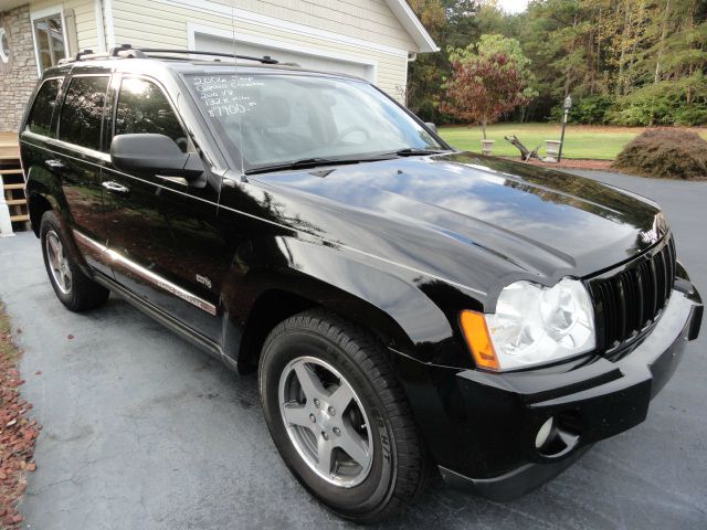 2006 Jeep Grand Cherokee Sedan 4dr