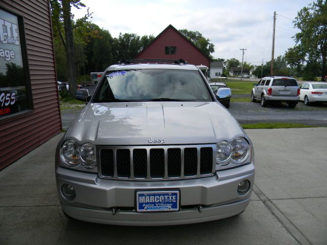 2006 Jeep Grand Cherokee 2.4i Sedan