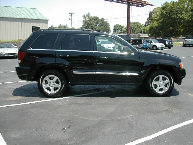 2006 Jeep Grand Cherokee Super