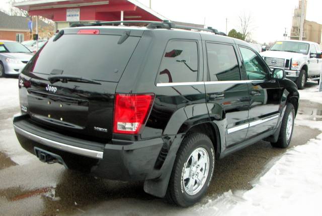 2007 Jeep Grand Cherokee SLT 25
