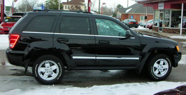 2007 Jeep Grand Cherokee SLT 25