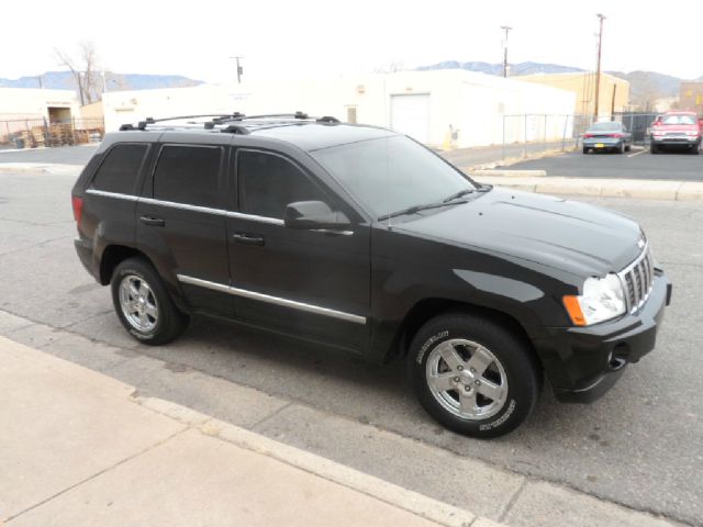2007 Jeep Grand Cherokee 2.4i Sedan