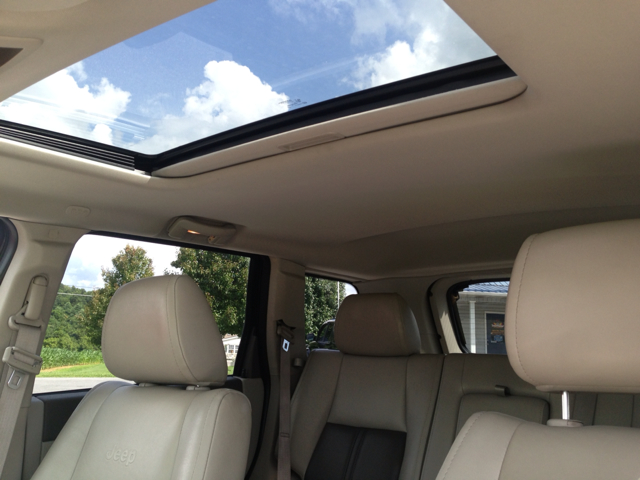 2007 Jeep Grand Cherokee Super