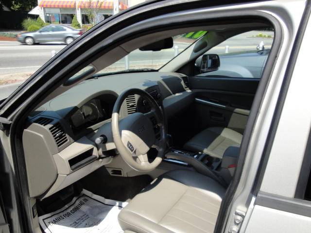 2007 Jeep Grand Cherokee LS