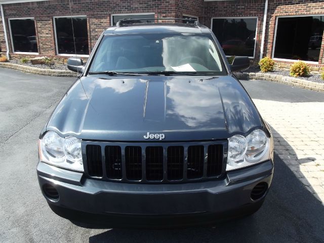 2007 Jeep Grand Cherokee Sedan 4dr