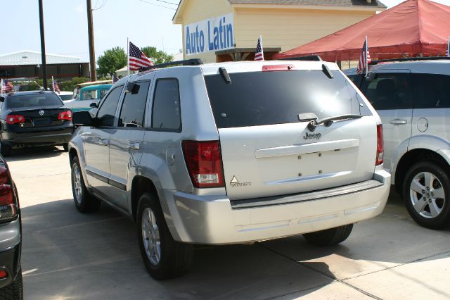 2007 Jeep Grand Cherokee Sedan 4dr