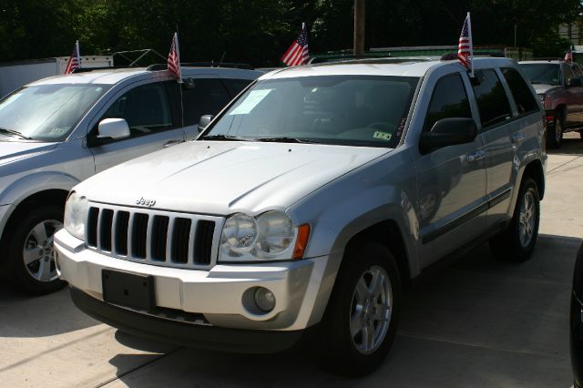 2007 Jeep Grand Cherokee Sedan 4dr