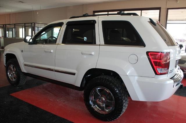 2007 Jeep Grand Cherokee Navi