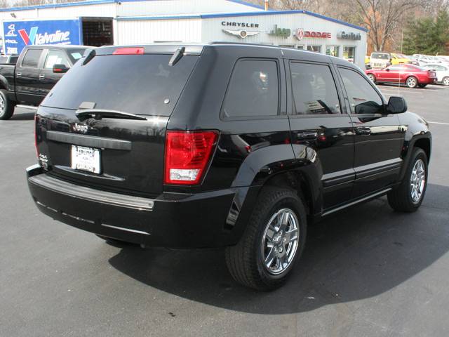 2007 Jeep Grand Cherokee LOW Miles NICE 4door Sedan