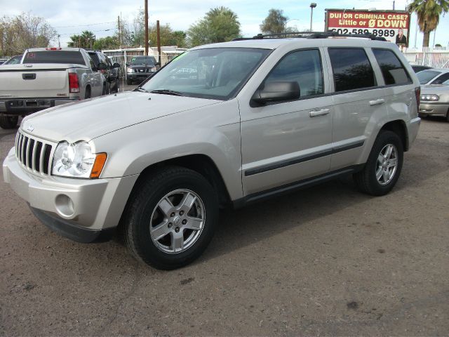 2007 Jeep Grand Cherokee Sedan 4dr