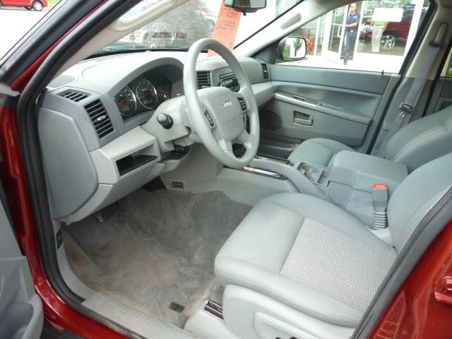 2007 Jeep Grand Cherokee LS