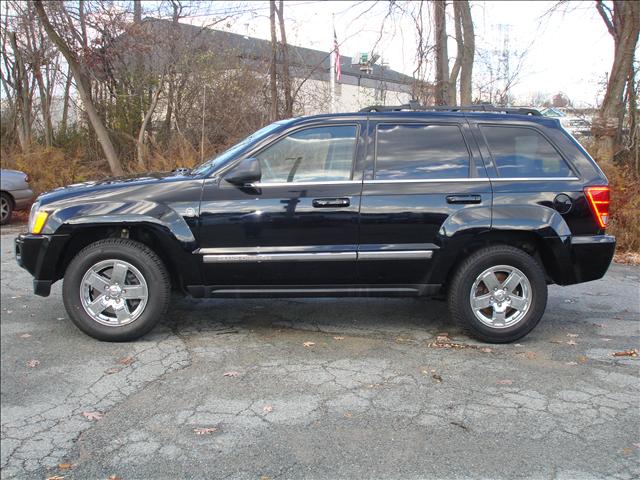 2007 Jeep Grand Cherokee SLT 25