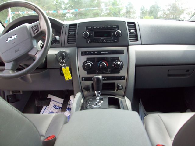2007 Jeep Grand Cherokee Base W/nav.sys