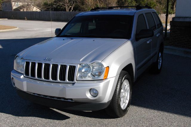 2007 Jeep Grand Cherokee Sedan 4dr