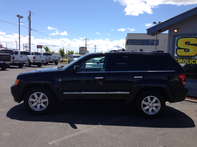 2008 Jeep Grand Cherokee 2.4i Sedan