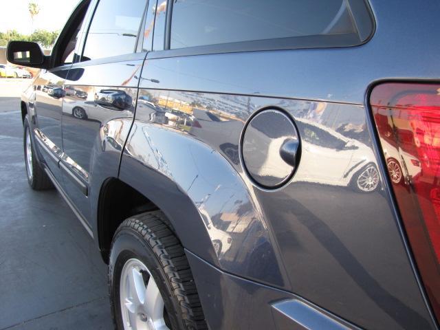 2008 Jeep Grand Cherokee 30TH Anniv Waldoch DVD Leather