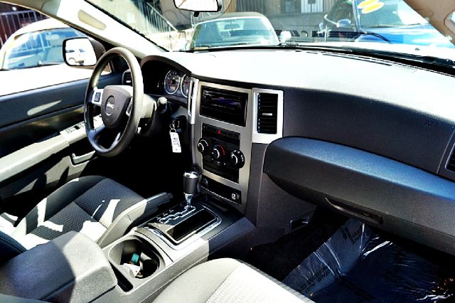 2008 Jeep Grand Cherokee Sedan 4dr