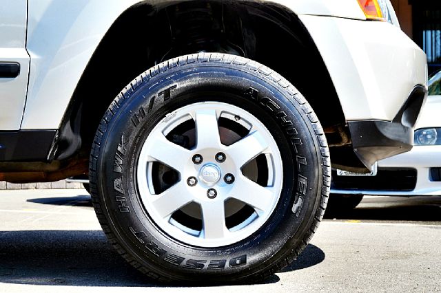 2008 Jeep Grand Cherokee Sedan 4dr