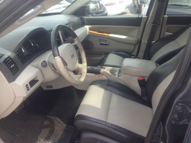 2008 Jeep Grand Cherokee Super