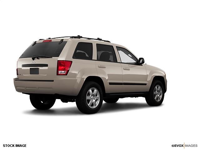 2009 Jeep Grand Cherokee SLT 25