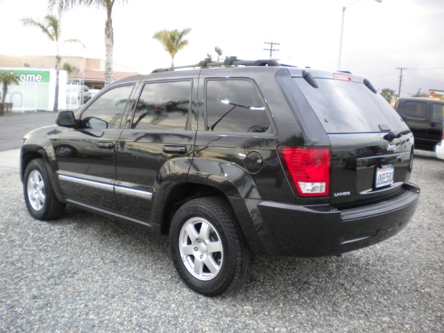 2010 Jeep Grand Cherokee Sedan 4dr